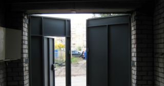 Купить гаражные ворота распашные Долгопрудный, цена от 3857 руб.